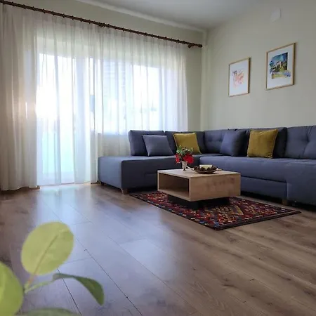 Ben's Apartment-city Center *